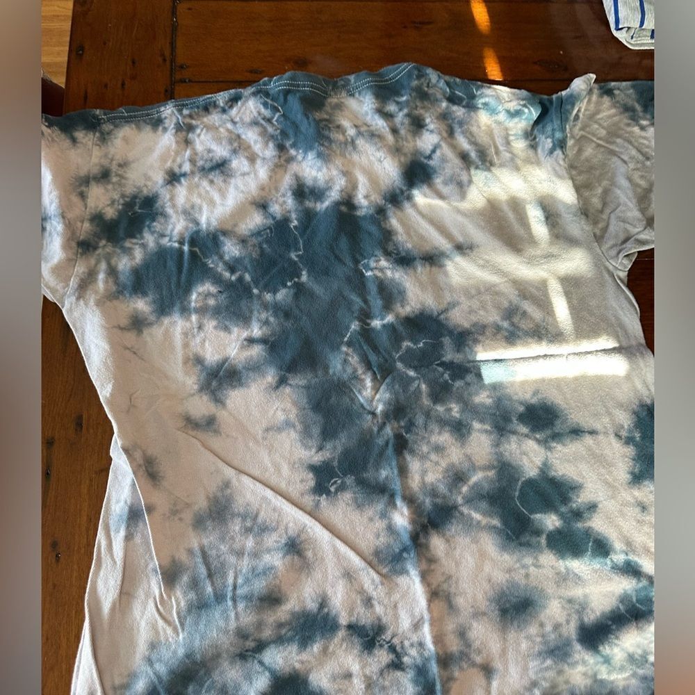 Volcom Size L Euc - image 3